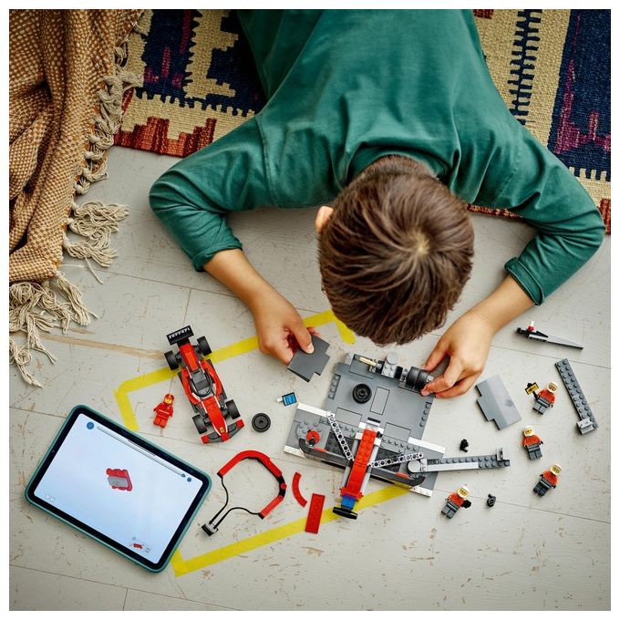 Lego 60443 City Formula 1 Set da Costruzione Pit Stop e Meccanici con Monoposto Ferrari F1 322 Pezzi 5 Minifigure eta' 6+
