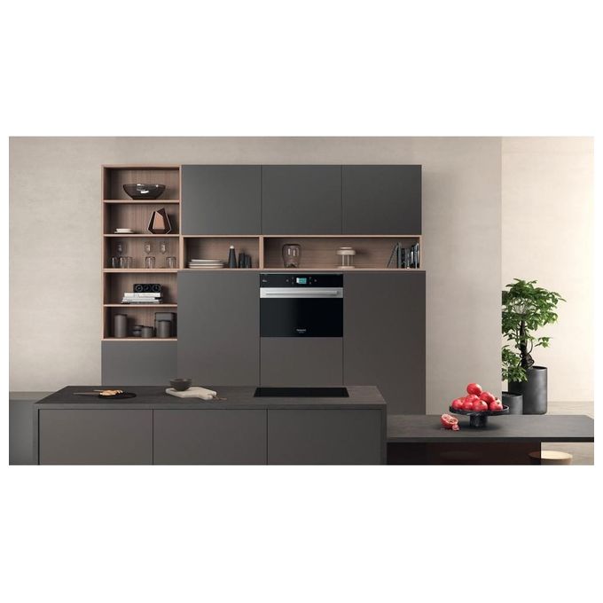 Hotpoint MP 9P6 IX HA Microonde con Grill Tecnologia Multiwaves Dynamic Air Capacita'40 Litri 900 W Crisp Fry Nero