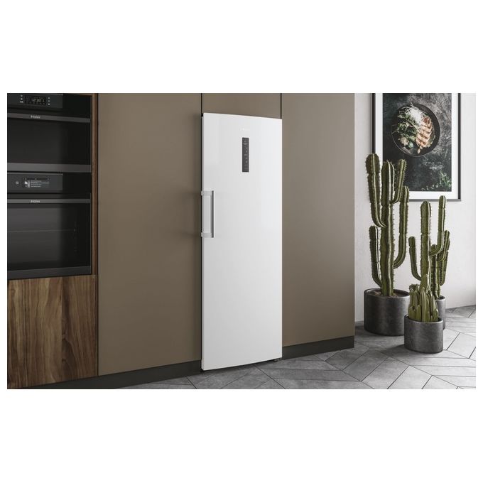 Haier Instaswitch H3F285WEH1 Congelatore ad Armadio 285 Litri 1 Porta No Frost Wi-Fi  BLE Connesso Luce LED Classe E Bianco