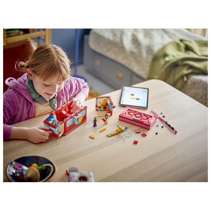 LEGO Disney Portagioie di Biancaneve Giocattolo Principesse da Costruire Giochi per Bambine e Bambini da 6 Anni con Mini Bamboline Accessori e un Braccialetto Personalizzabile Idea Regalo 43276