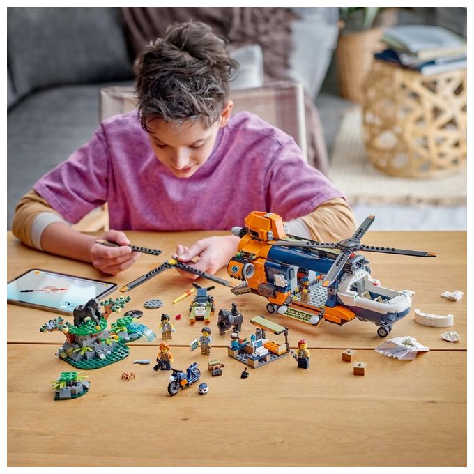 LEGO City Elicottero dell'Esploratore nella Giungla Modellino di Veicolo Giocattolo da Costruire con Doppi Rotori Giochi per Bambini da 8 Anni con Campo Base 3 Animali Gorilla e 5 Minifigure 60437