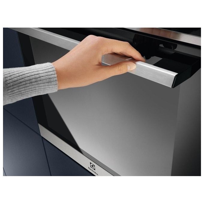 Electrolux serie 800 EOB9S21WX Forno a vapore SteamBoost da incasso 70 Litri Classe A++ 21 funzioni Wi-Fi 60 cm Termosonda 2 programmi di pulizia Nero-Acciaio Inox Antimpronta