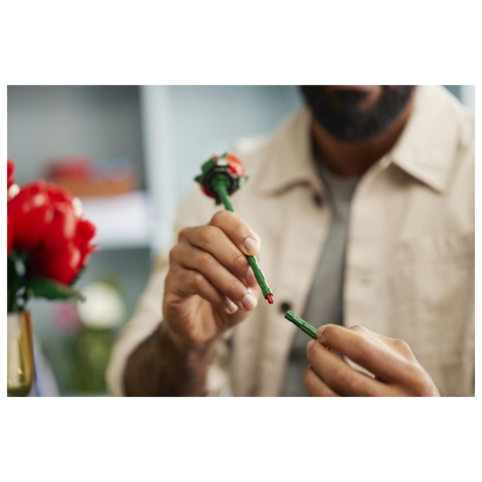 LEGO Icons 10328 Bouquet di Rose, Set Fiori Finti per Adulti, Decorazione Casa, Idea Regalo per Lei o Lui, Collezione Botanica