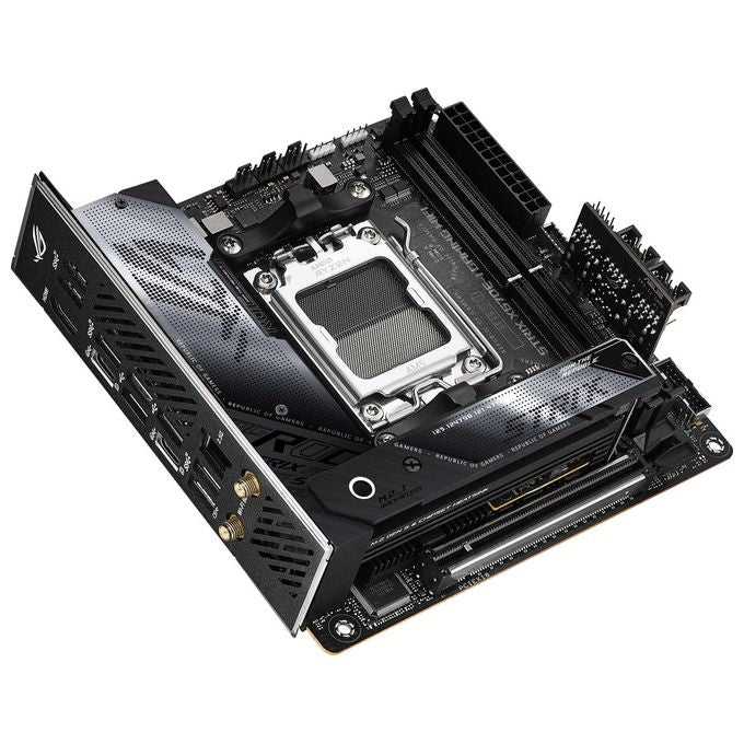 ASUS ROG STRIX X670E-I Scheda Madre Gaming mini ITX AM5 DDR5 Wi-Fi 6E PCIe 5.0