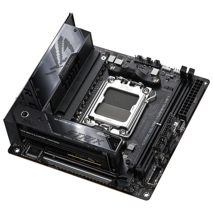ASUS ROG STRIX X670E-I Scheda Madre Gaming mini ITX AM5 DDR5 Wi-Fi 6E PCIe 5.0