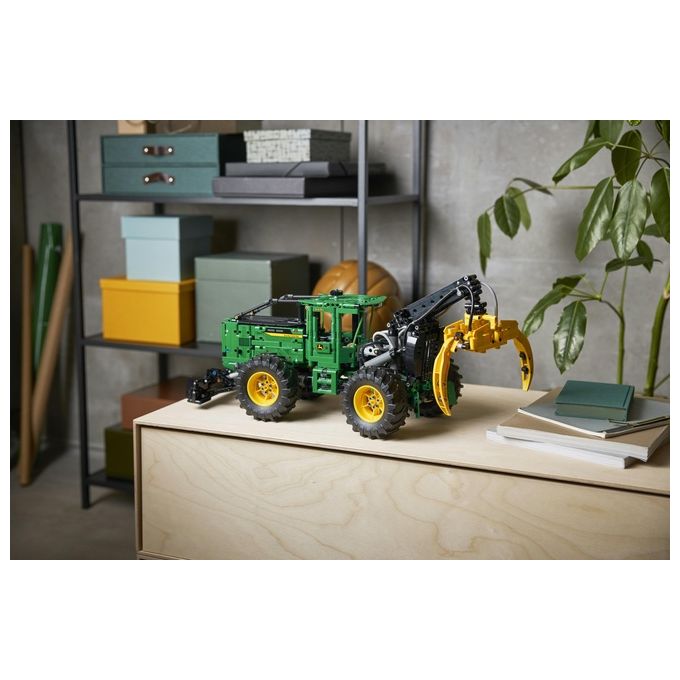 LEGO Technic 42157 Trattore John Deere 948L-II, Modellino da Costruire di Veicolo Giocattolo con Funzioni Pneumatiche e 4WD
