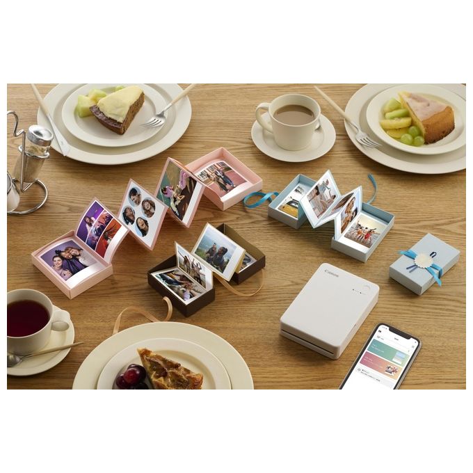 Canon Stampante portatile SELPHY QX20: per la stampa Wi-Fi direttamente dal tuo dispositivo smart. Stampa a sublimazione 2 formati di stampe con adesivo rimovibile e ricarica USB-C - Bianco