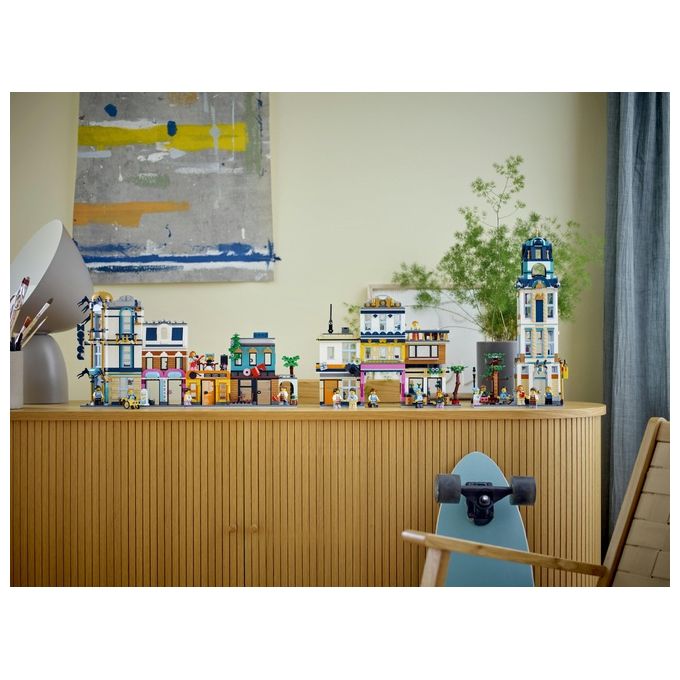 LEGO Creator 3in1 31141 Strada Principale, Grattacielo Art Déco o Strada del Mercato, Kit Modellismo per Costruzioni Creative
