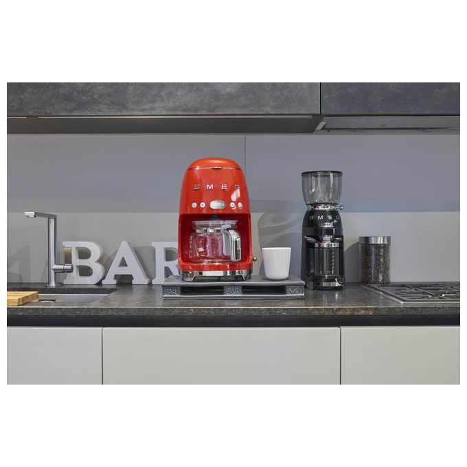 Smeg DCF02RDEU Macchina per Caffe' Automatica con Filtro 1.4 Litri Rosso