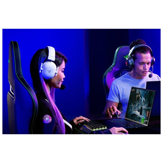 Razer RZ04-04530200-R3M1 BlackShark V2 Pro Cuffie Gaming Wireless Bluetooth 5.2 Driver TriForce 50mm 70h autonomia colore Bianco