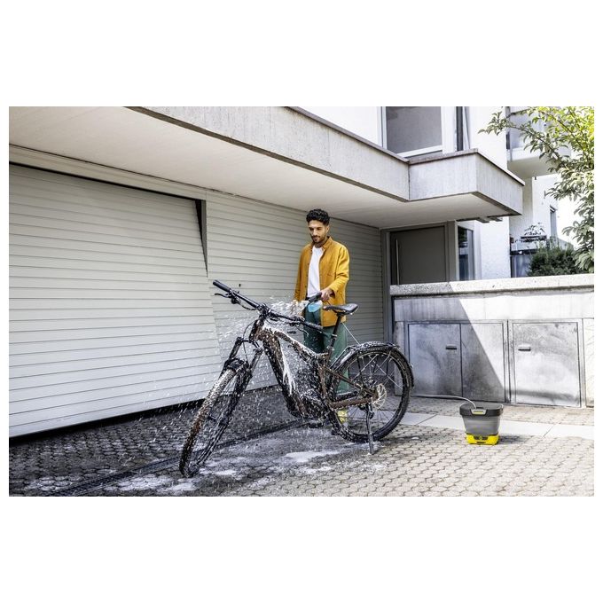 Karcher Foam Brush per pulizia efficace di superfici delicate e garantisce risultati ottimali senza graffi per ogni esigenza domestica