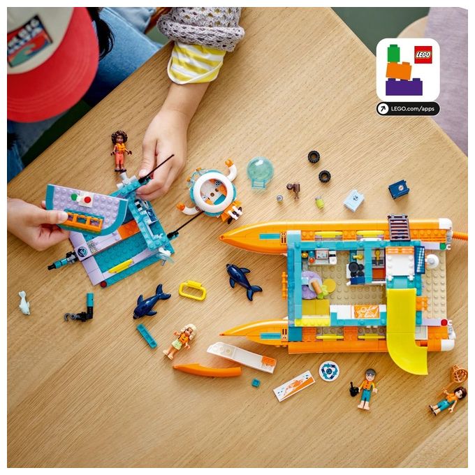 LEGO Friends 41734 Catamarano di Salvataggio, Barca Giocattolo con Animali e Sottomarino, Set Educativo, Regalo per Bambini 7+