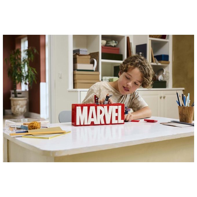 LEGO Marvel Logo e Minifigure MARVEL 76313