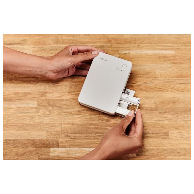 Canon Stampante portatile SELPHY QX20: per la stampa Wi-Fi direttamente dal tuo dispositivo smart. Stampa a sublimazione 2 formati di stampe con adesivo rimovibile e ricarica USB-C - Bianco
