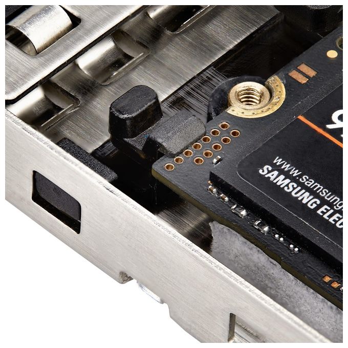 StarTech.com Rack Rimovibile per Ssd M.2 Nvme a Pcie X4 - Backplane Mobile per Slot di Espansione Pci Express