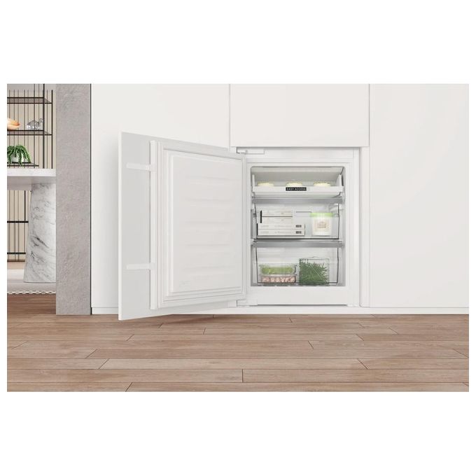Whirlpool WHC18T574P Frigorifero Combinato da Incasso 250 L 177 cm Classe C 32 dB Total No Frost 6° Senso colore Bianco