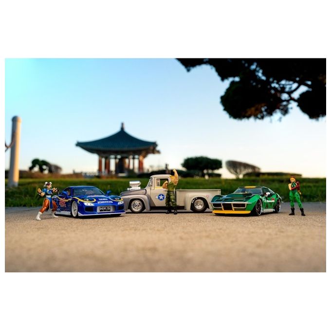 Jada Street Fighter Chun-Li 1:24 Mazda RX7