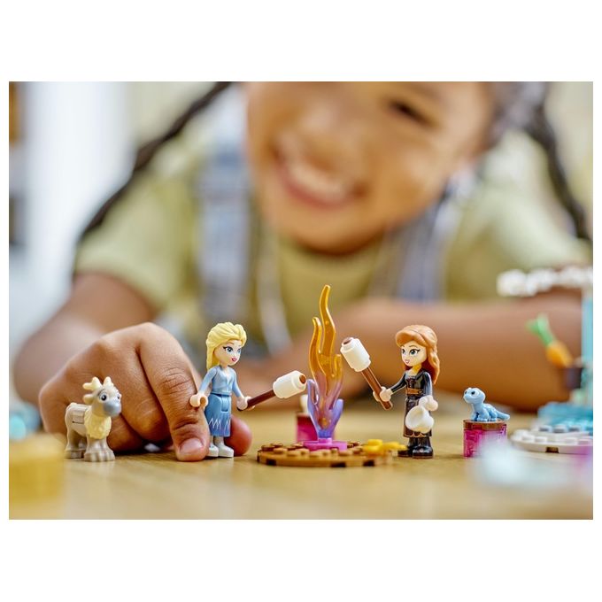 LEGO Disney Princess 43238 Castello di Ghiaccio di Elsa di Frozen, Palazzo Giocattolo delle Principesse, Giochi per Bambini 4+