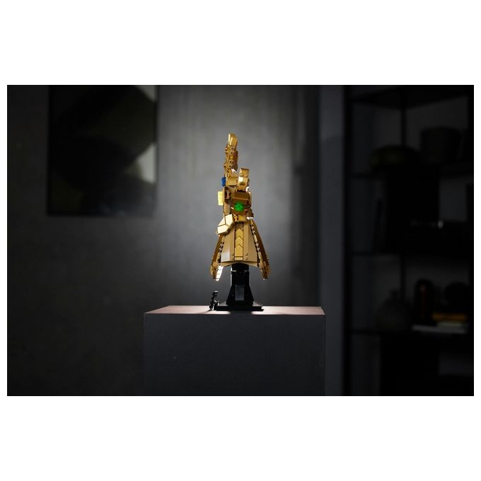 LEGO Super Heroes Marvel 76191 Guanto dell'Infinito di Thanos, Modello da Costruzione Avengers da Collezione, Set per Adulti