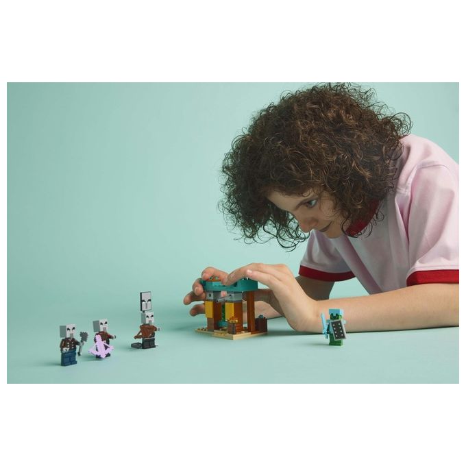 LEGO Minecraft Pattuglia nel Deserto della Bestia Gioco di Ruolo per Bambini e Bambine da 7 Anni in su con 4 Personaggi del Videogioco Funzione Spara Missili Armi Giocattolo e Tesoro 21267