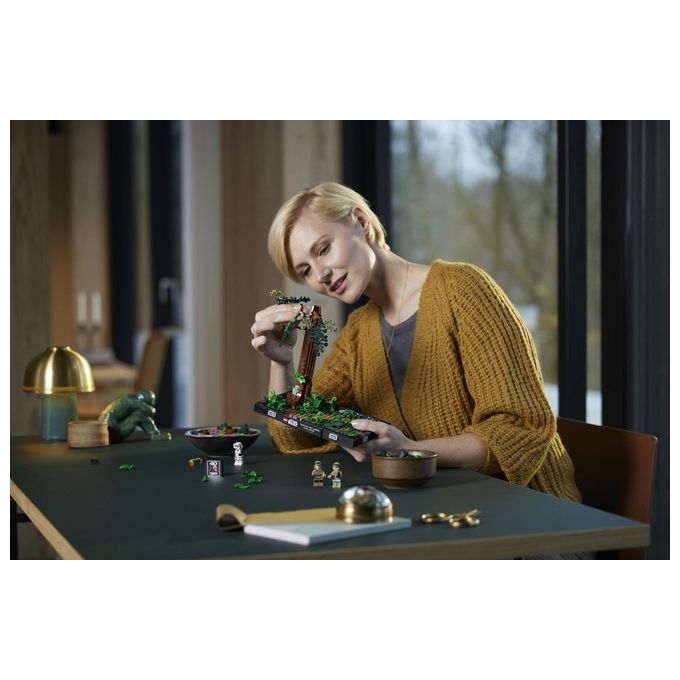 LEGO Star Wars 75353 Diorama Inseguimento con lo Speeder su Endor con Luke Skywalker e Principessa Leia, Il Ritorno dello Jedi