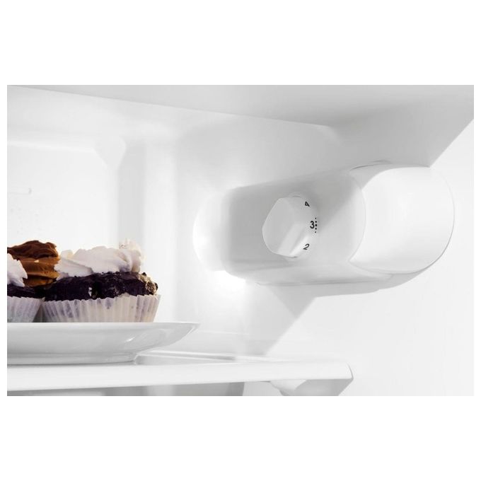 Indesit T 16 A1 D-I 1 Frigorifero Doppia Porta da Incasso Capacita' 239 Litri Classe energetica F (A+) Acciaio Inossidabile
