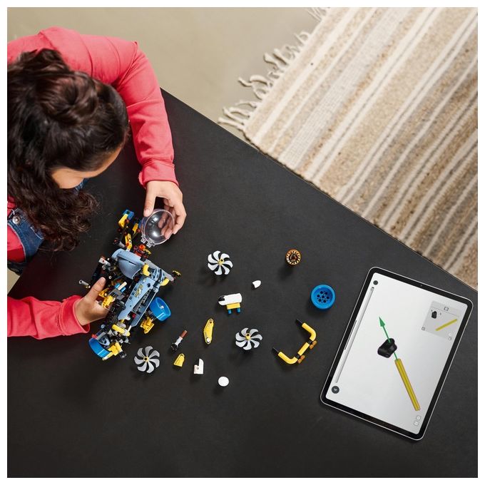 LEGO Technic Sottomarino per Esplorazioni Abissali