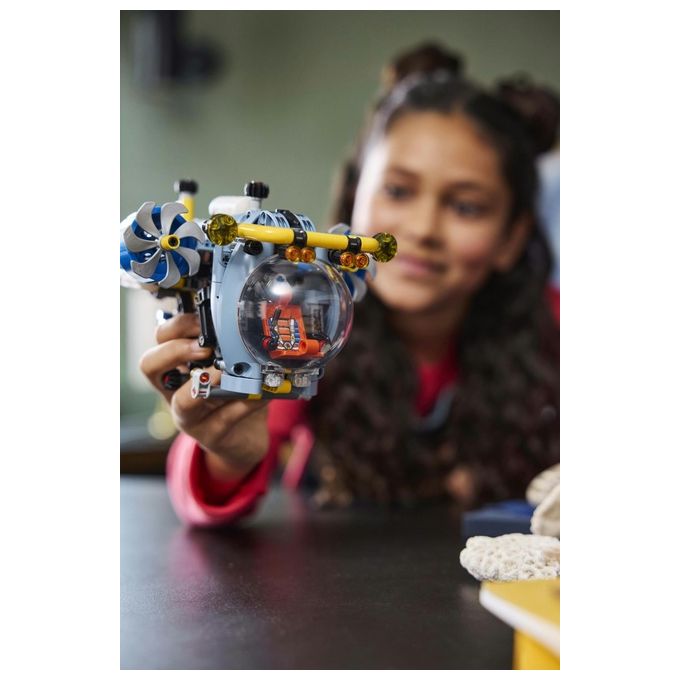 LEGO Technic Sottomarino per Esplorazioni Abissali