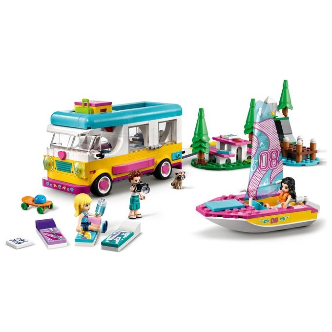 LEGO Friends Camper Van nel Bosco con Barca a Vela