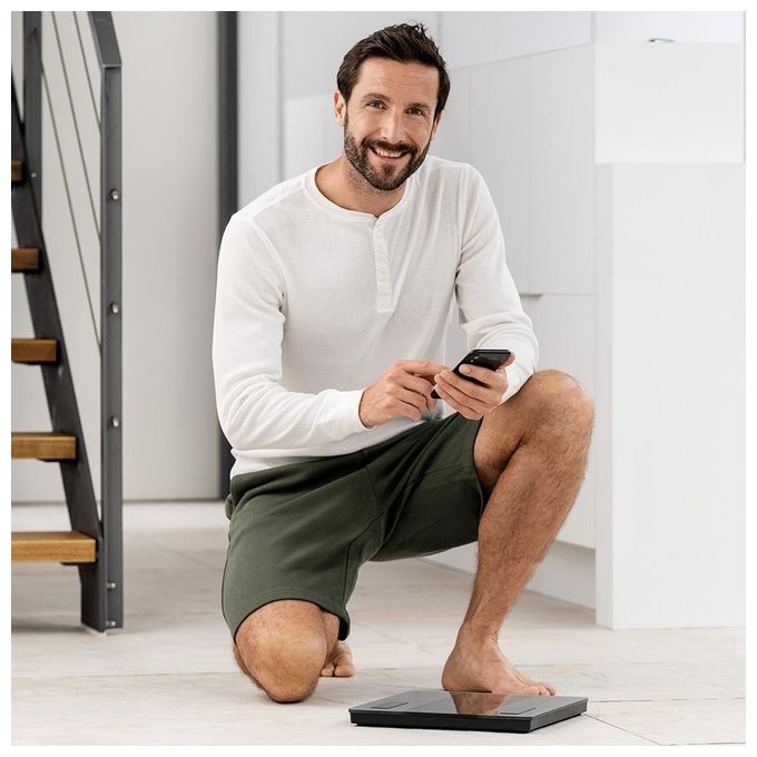 Beurer BF 500 BT Super Black Edition Bilancia Diagnostica Elegante con Funzione Bluetooth