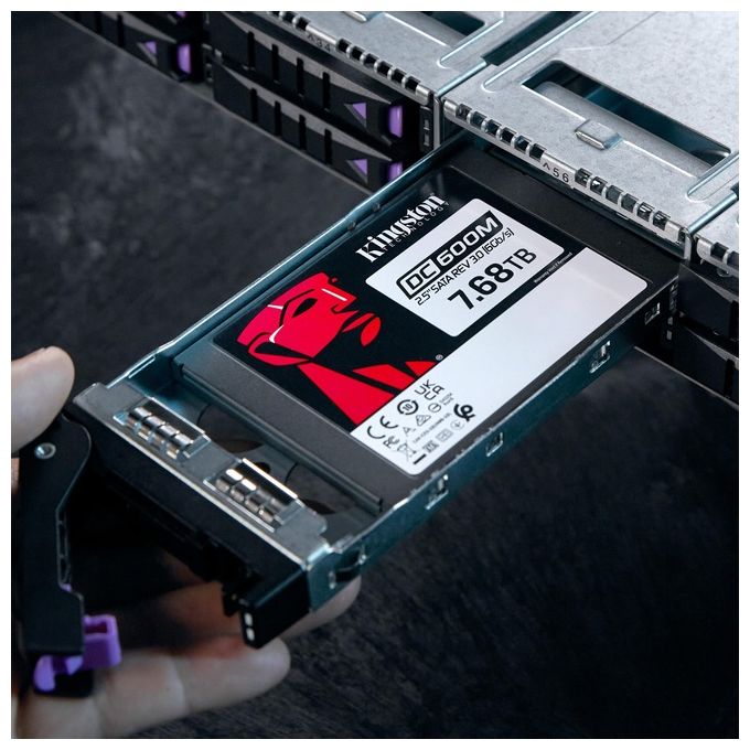 Kingston DC600M SSD Mixed Use Crittografato 7.68Tb Interno 2.5'' SATA 6Gb-s 256 bit AES Self-Encrypting Drive (SED)
