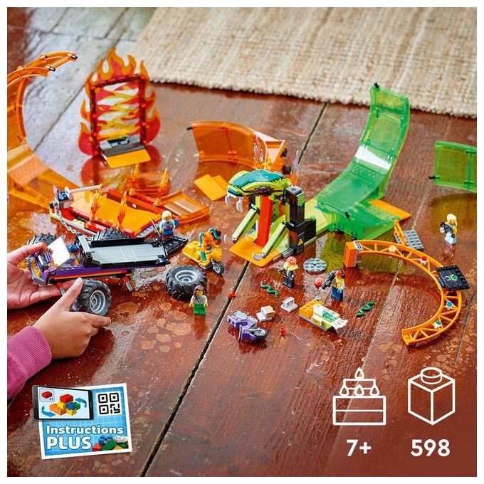 LEGO 60339 Arena delle acrobazie Set da costruzione 598 pezzi 7 minifigure colore Multicolore