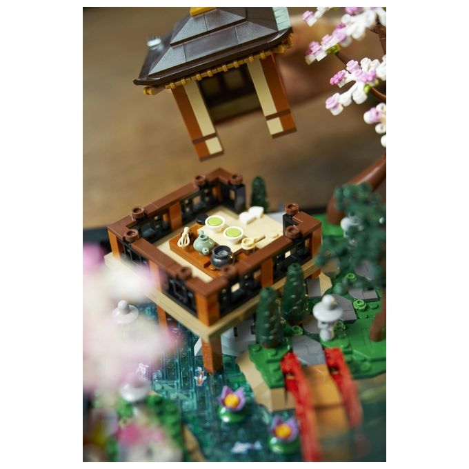 LEGO Icons 10315 Il Giardino Tranquillo, Kit Giardino Botanico Zen per Adulti con Fiori di Loto, Regalo per Donna e Uomo