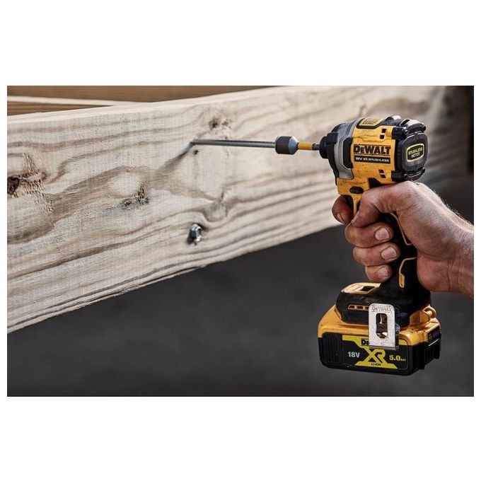 DeWalt DCF850NT-XJ Trapano Avvitatore Battente a Batteria