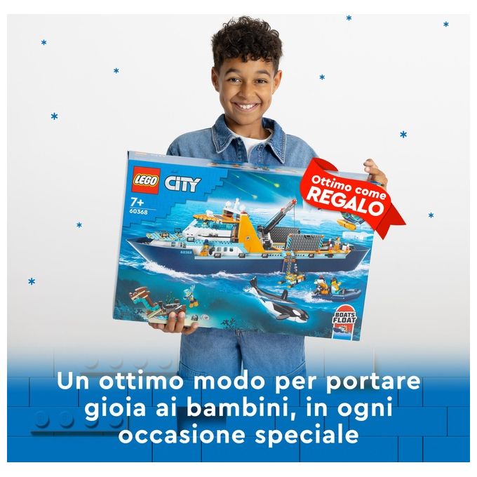 LEGO City 60368 Esploratore Artico, Grande Nave Giocattolo Galleggiante con Elicottero, Gommone, Sottomarino e Relitto Barca