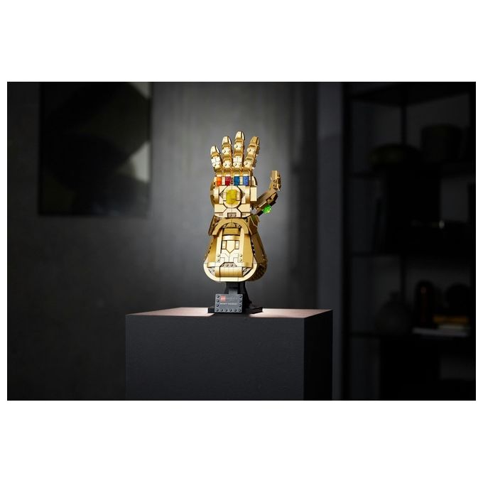LEGO Super Heroes Marvel 76191 Guanto dell'Infinito di Thanos, Modello da Costruzione Avengers da Collezione, Set per Adulti