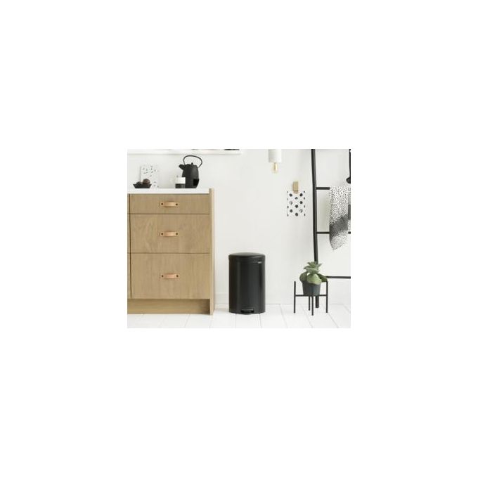 Brabantia Pedal Bin Newicon Pattumiera a Pedale 20 Litri Nero Opaco