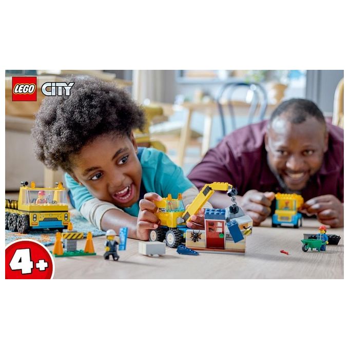 LEGO City 60391 Camion da Cantiere e Gru con Palla da Demolizione, Set con Veicoli Giocattolo, Giochi Educativi per Bambini 4+