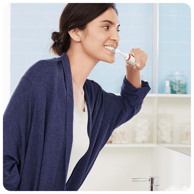 Braun Oral-B Smart 4 4100S Spazzolino Elettrico Rotante-Oscillante Adulto Bianco