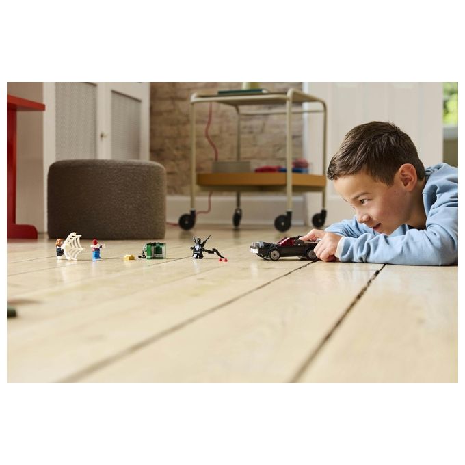 LEGO Set Spider-Man Contro Muscle Car di Venom 76309 Marvel Super Heroes per Avventure Costruibili Emotive