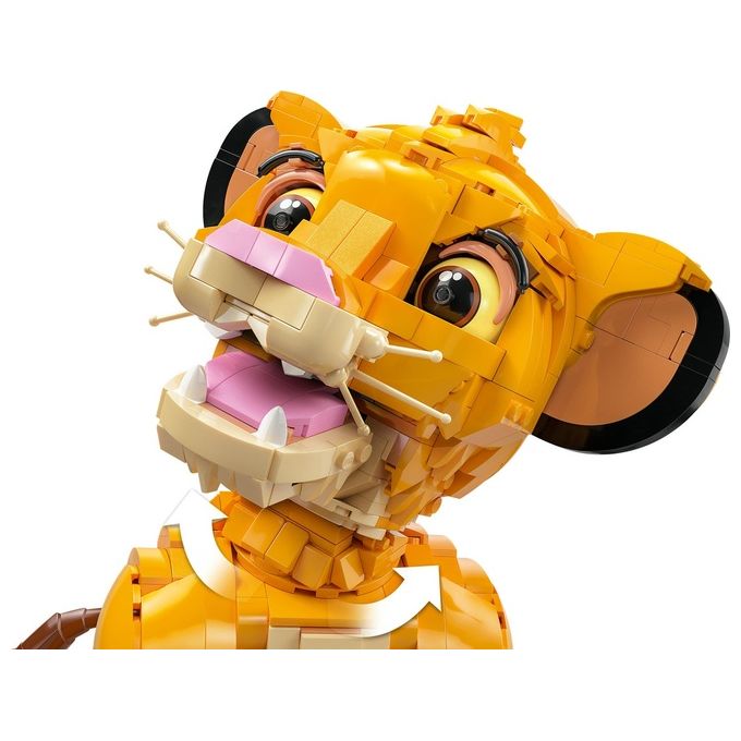 LEGO 43247 Disney Classic Set da Costruzione per Adulti Giovane Simba Re Leone 1445 Pezzi con Testa Mobile per Diverse Pose App LEGO Builder Compatibile colore Multicolore