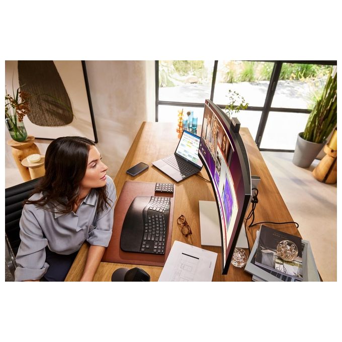 HP S7 PRO 734PM WQHD Conference Monitor