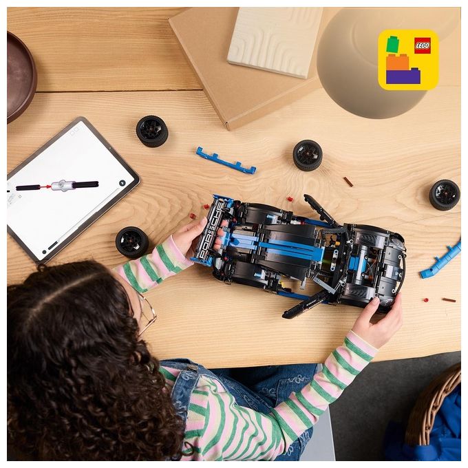 Lego Technic Auto da Corsa Porsche GT4 e-Performance, Macchina Telecomandata, Modellino di Auto da Costruire Interattivo