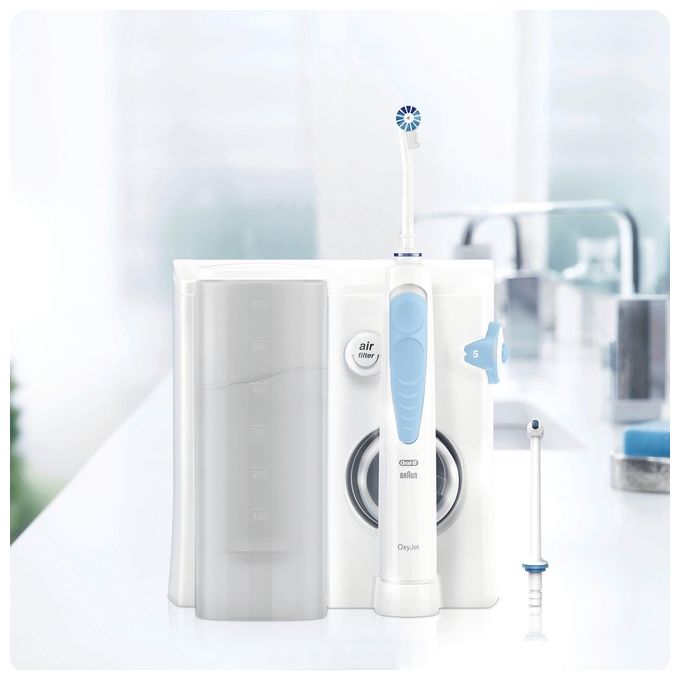 Oral-B Idropulsore Health Center Avanzato con 2 Beccucci Oxyjet 2 Beccucci con Getto d'Acqua