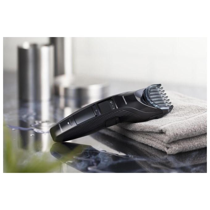 Panasonic ER‑GC53‑K503 - Tagliacapelli con cavo-cordless, autonomia 40 min, lame acciaio inox, 19 lunghezze da 0,5 a 10 mm, lavabile, colore nero