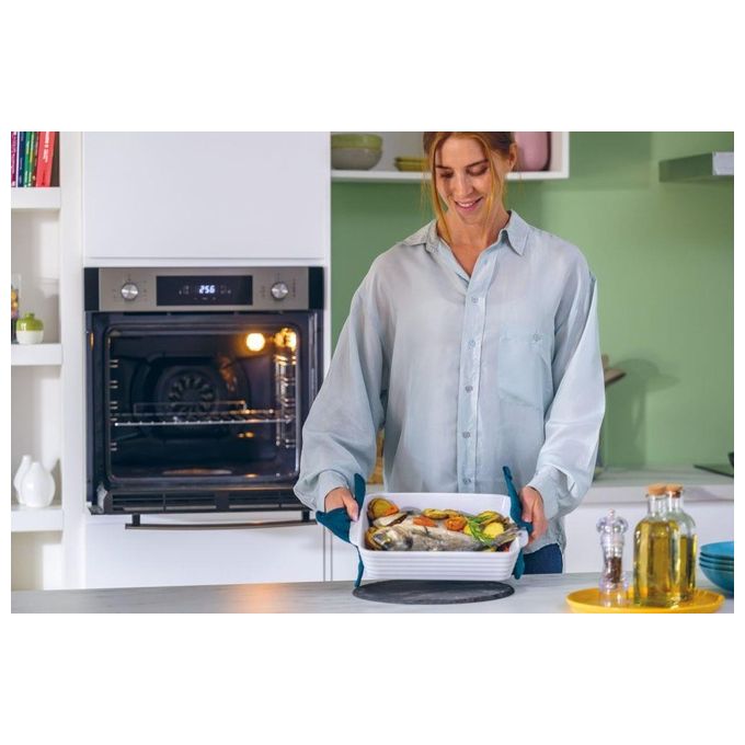 Candy FCNE825XL WIFI Forno Elettrico Multifunzione Capacita' 70 Litri Classe energetica A+ 8 funzioni Timer Touch Softclose Castelletto e guide telescopiche Aquactiva Wifi 60 cm Inox