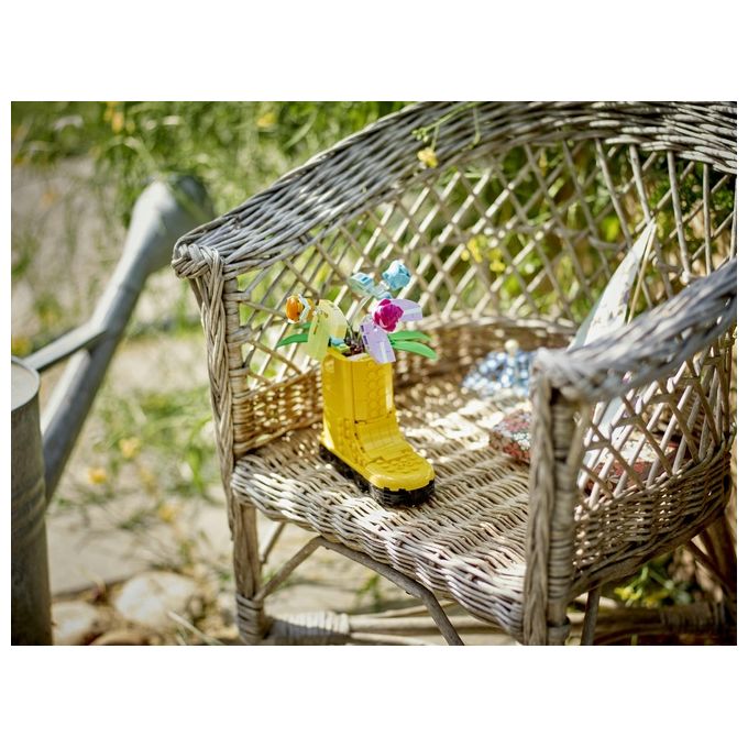 LEGO Creator 31149 3in1 Innaffiatoio con Fiori Finti Trasformabile in Stivale o in 2 Uccelli con Trespolo, Giochi per Bambini 8+