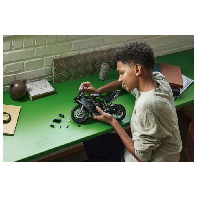 LEGO Technic 42170 Motocicletta Kawasaki Ninja H2R, Giochi per Bambini 10+, Modellino di Moto Giocattolo in Scala da Costruire