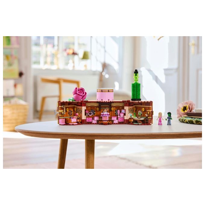 LEGO Wicked 75683 - Dormitorio di Glinda and Elphaba, Set da 740 pezzi con Minidoll Day and Night, Accessori, Valigetta Decorativa, Eta' 8+