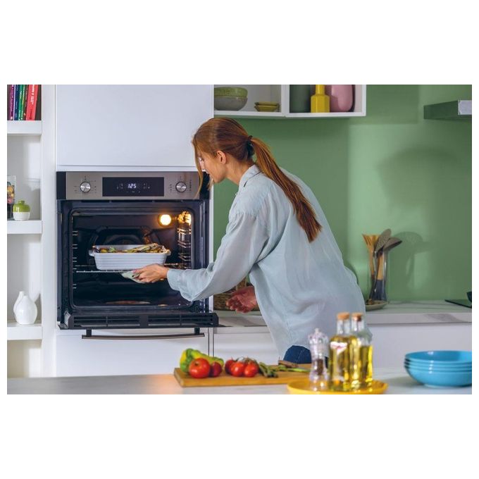 Candy FCNE825XL WIFI Forno Elettrico Multifunzione Capacita' 70 Litri Classe energetica A+ 8 funzioni Timer Touch Softclose Castelletto e guide telescopiche Aquactiva Wifi 60 cm Inox
